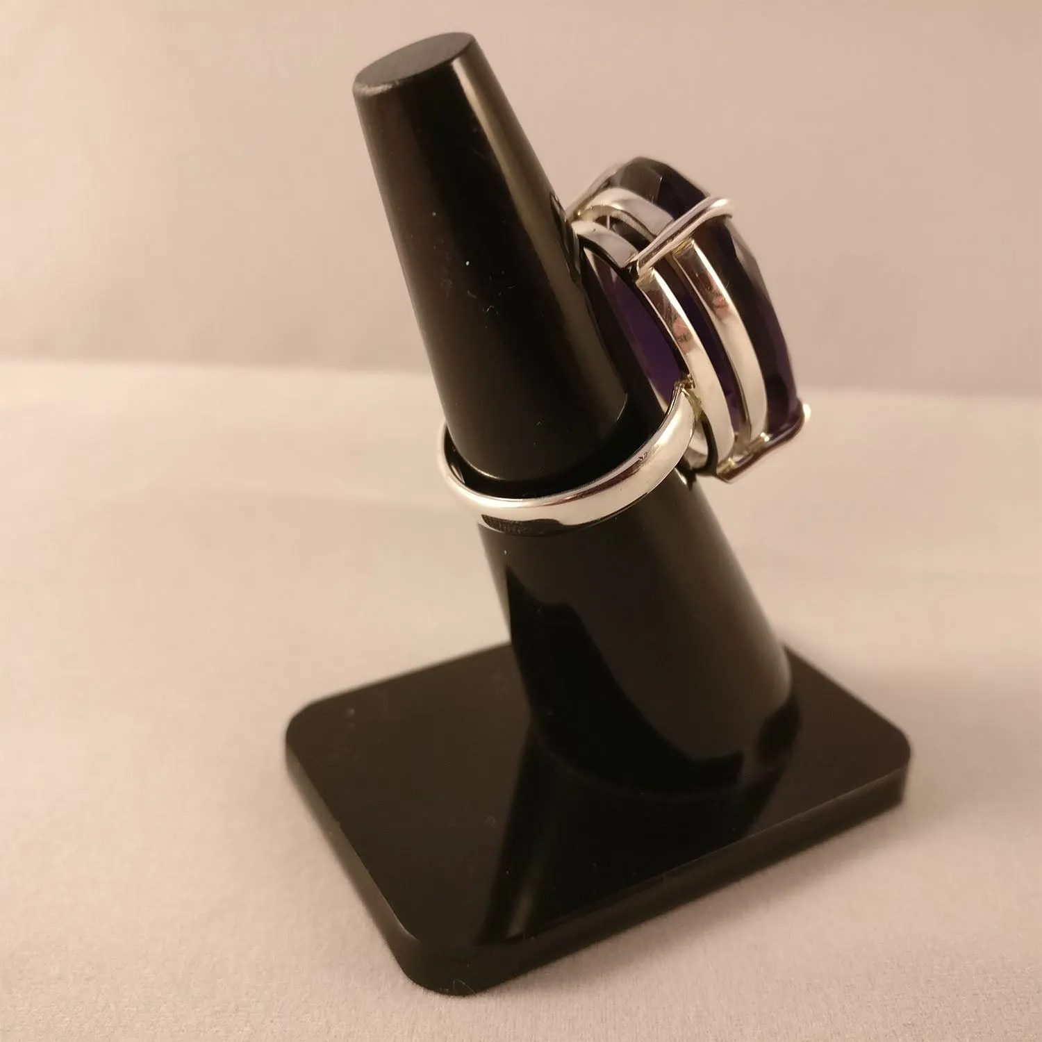 Amethyst | Size O | Lab-created (925) Sterling Silver Ring