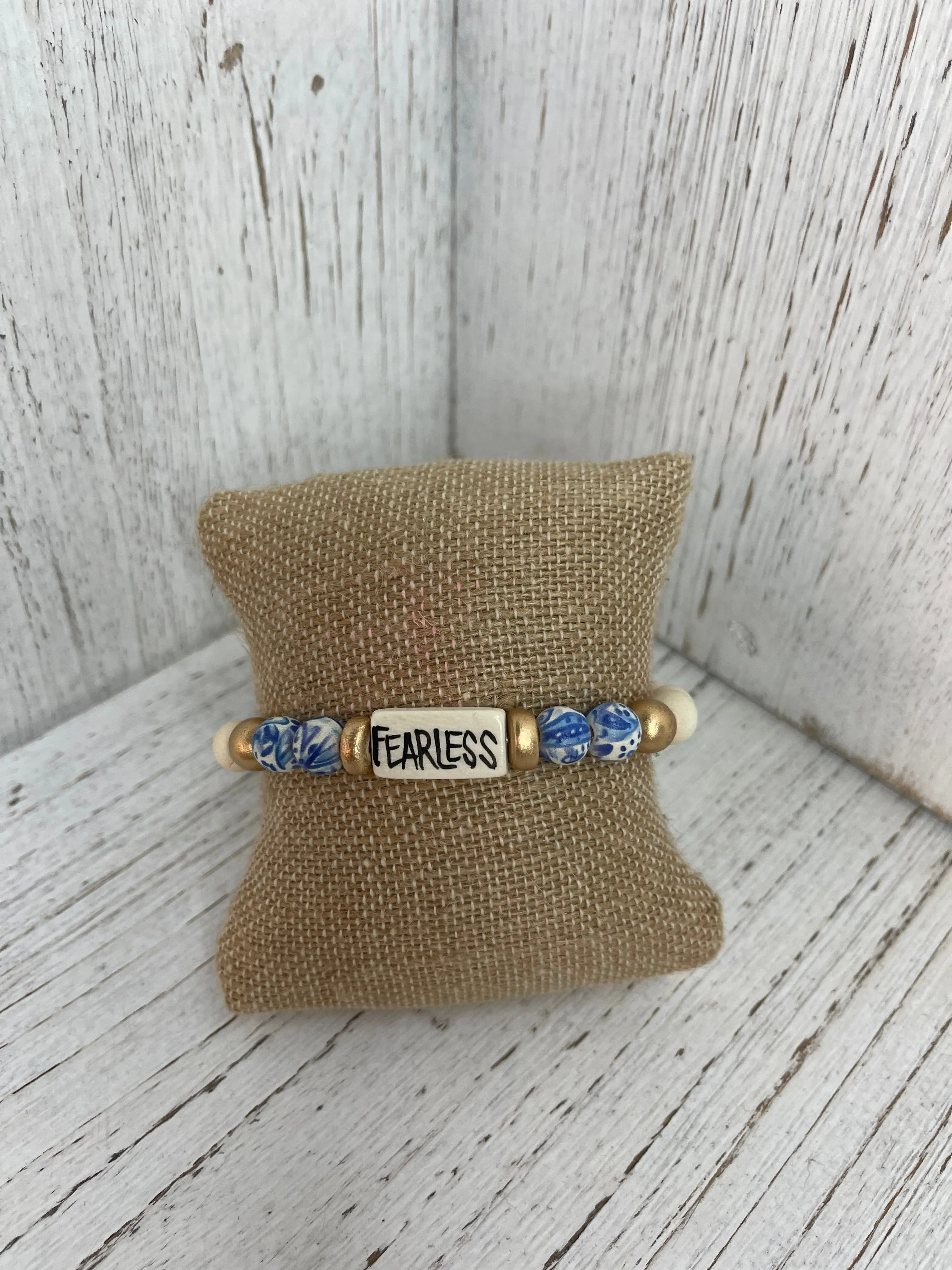 Audra Style Floral Affirmation Word Beaded Bracelet in Blue & White