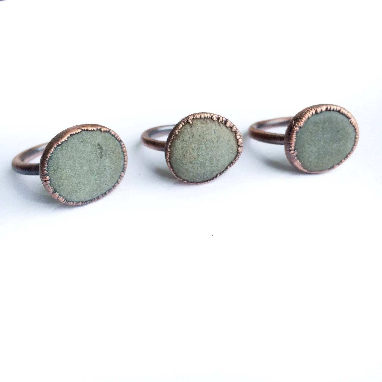 Beach pebble ring | Organic stone stacking ring