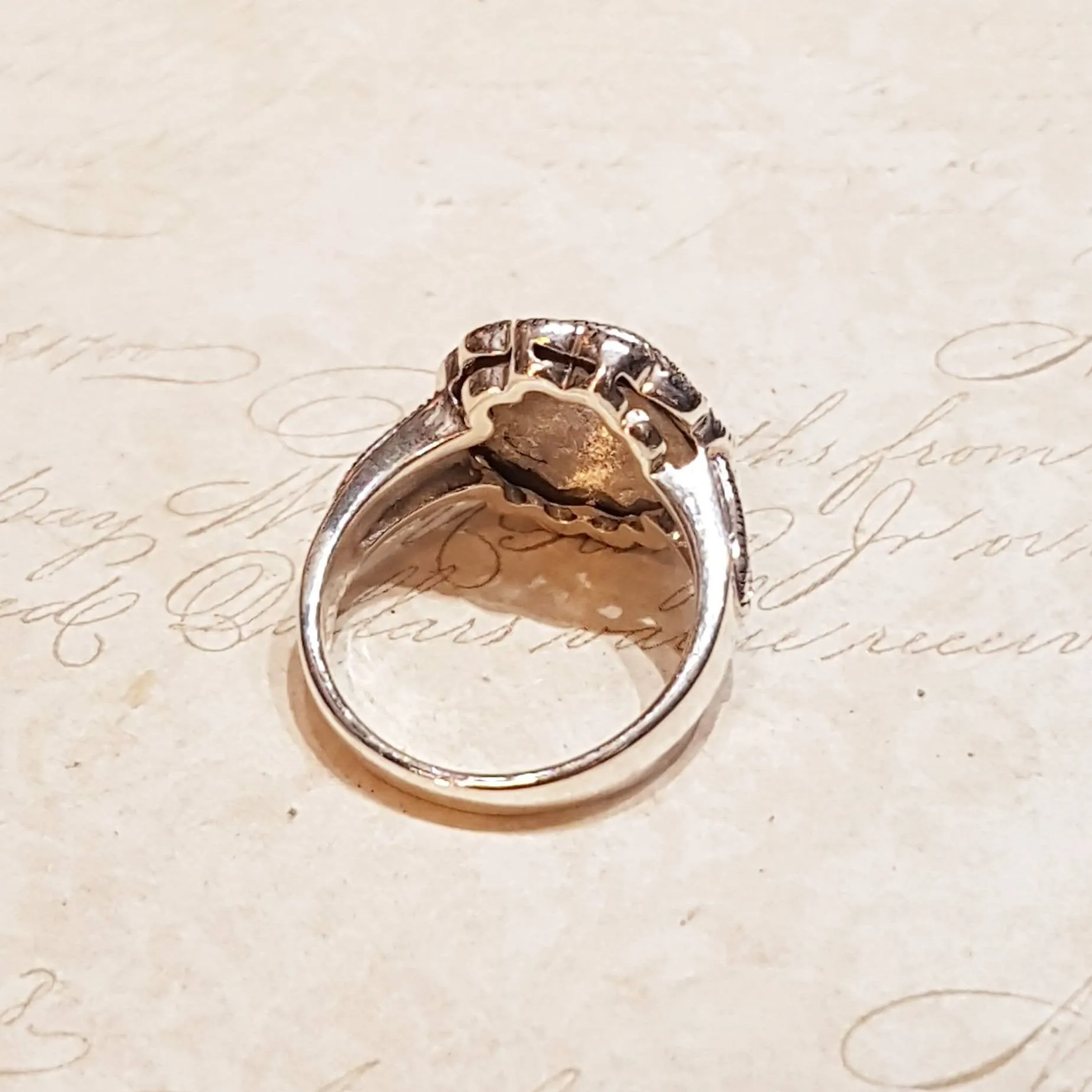 Blue Topaz silver Marcasite Swirl ring