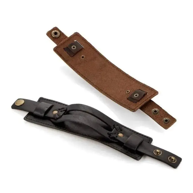 BRACELET MANCHETTE EN CUIR