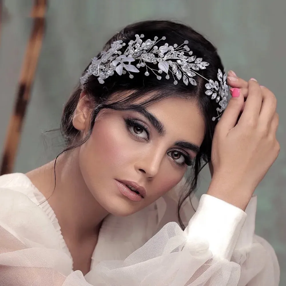 Bridal Flower Headband: Elegant Wedding Accessory
