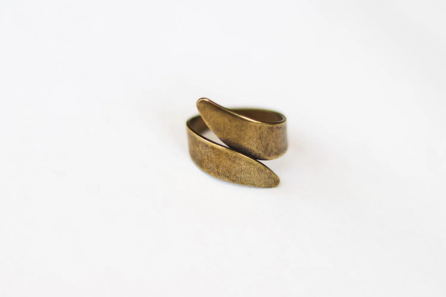 Bronze wrapped ring, adjustable ring, wrap ring, minimalist jewelry, twisted stacking ring, girl, birthday gift for her, girlfriend present
