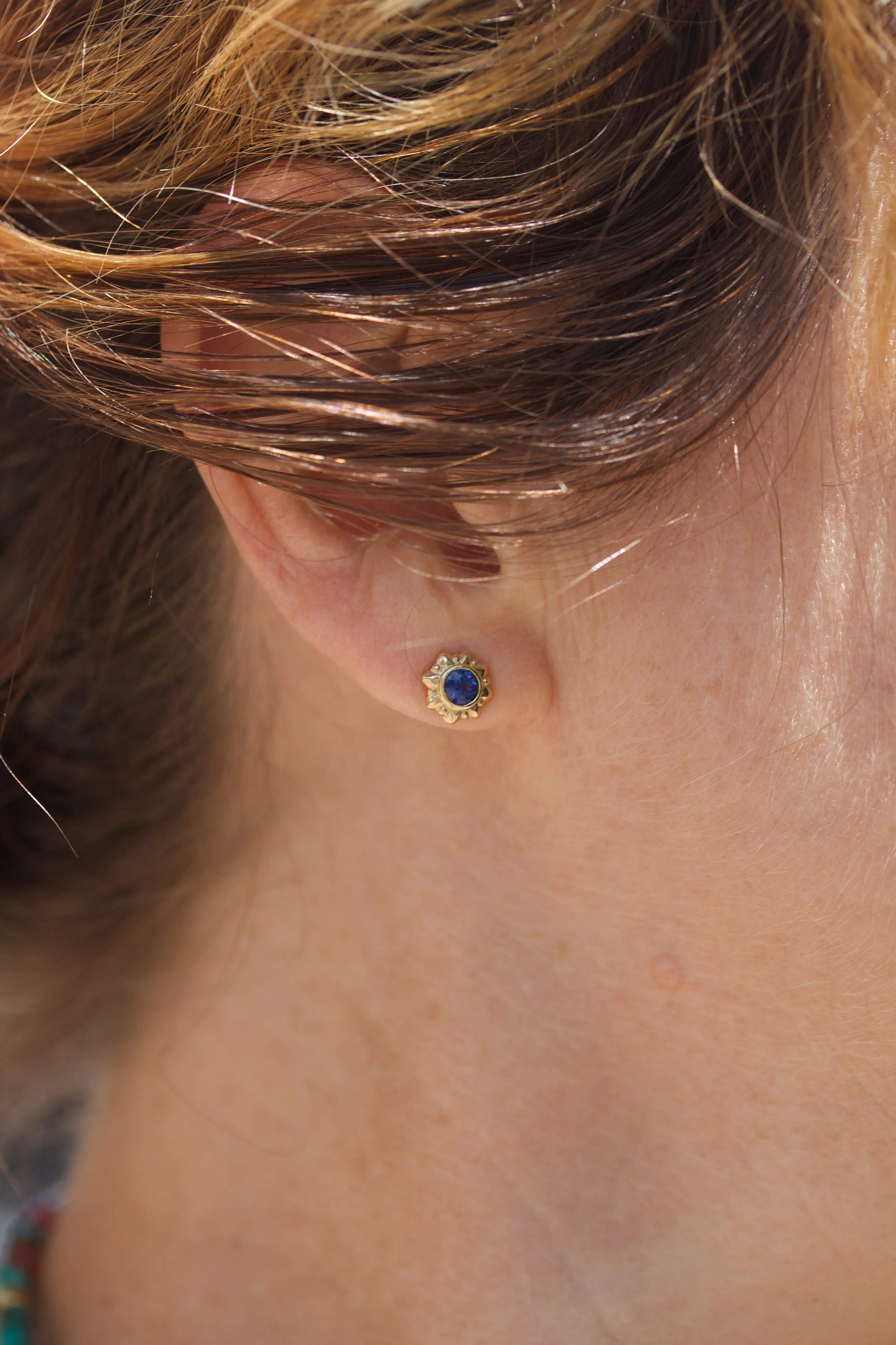 Carved Stud Earrings with Blue Sapphire