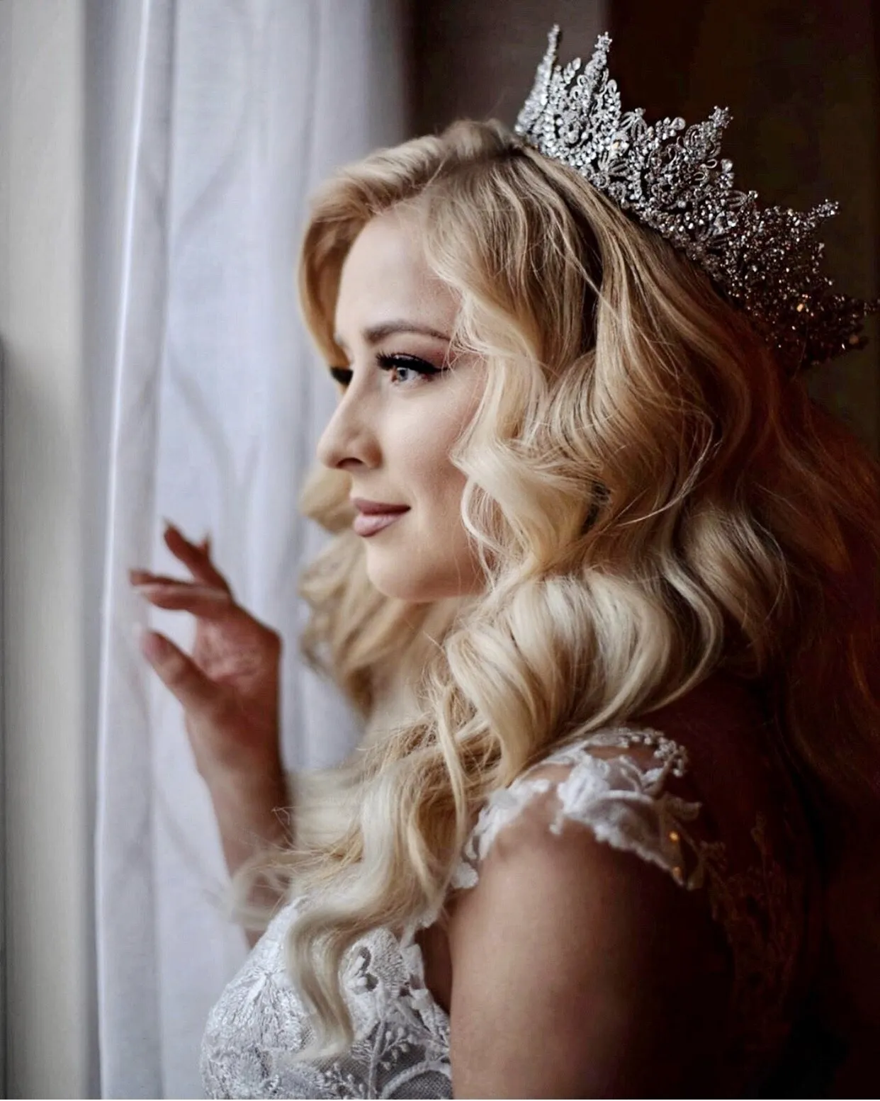 GIA Gold Full Crown