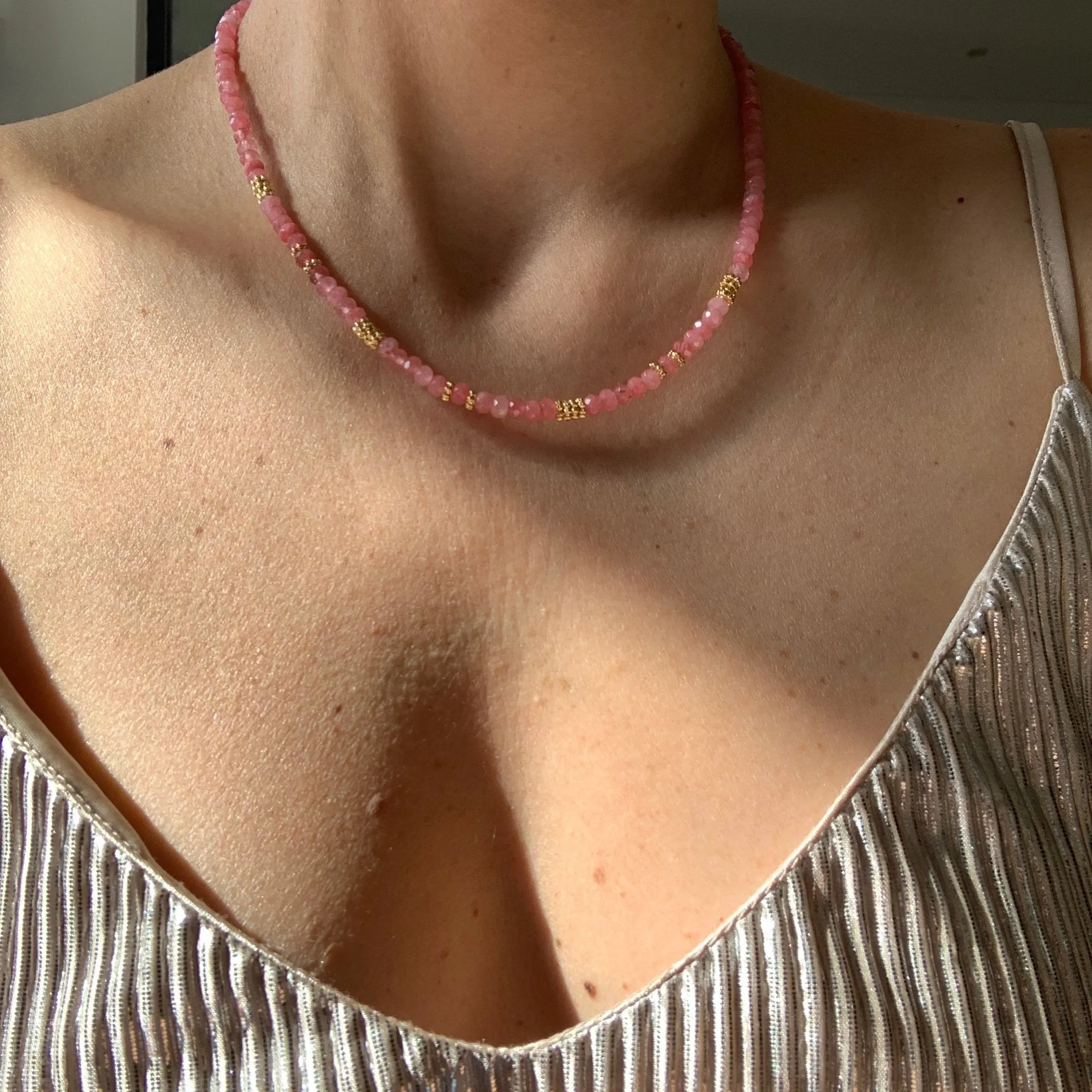 ISLA PINK BEADED NECKLACE