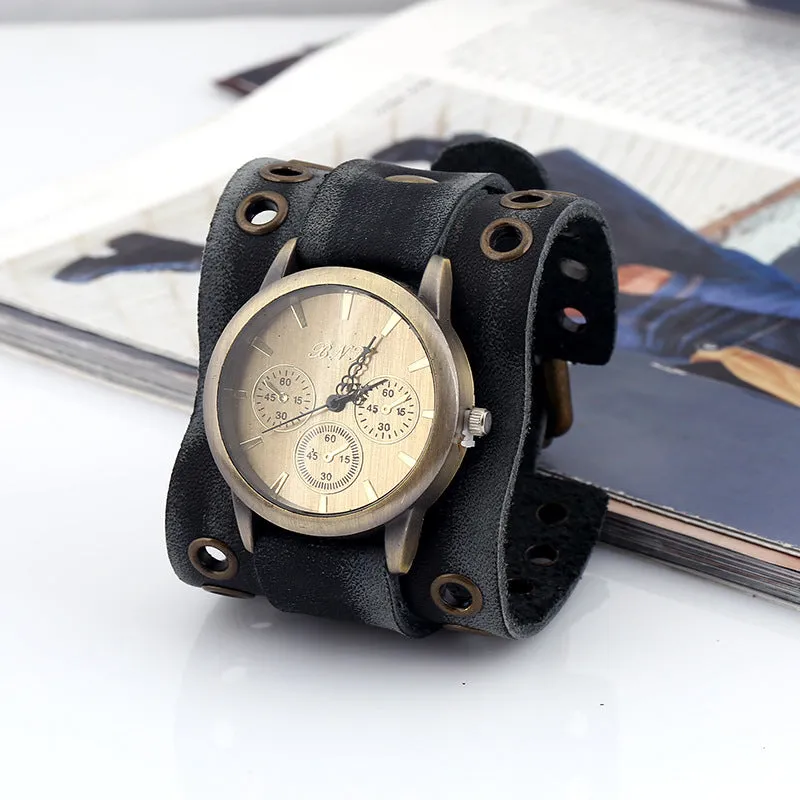 Luxurious Patina Suede Leather Band Watch