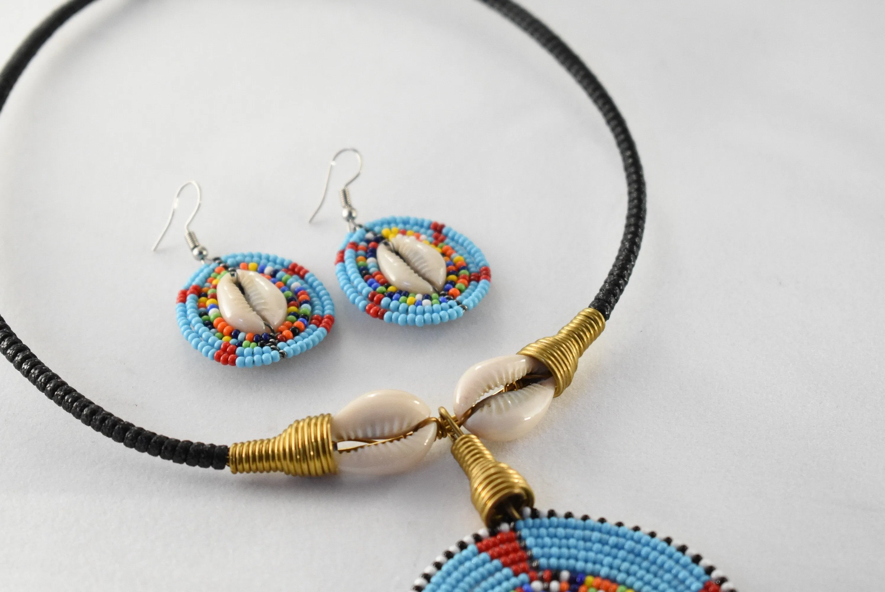 Maasai Beaded Choker w/Earing