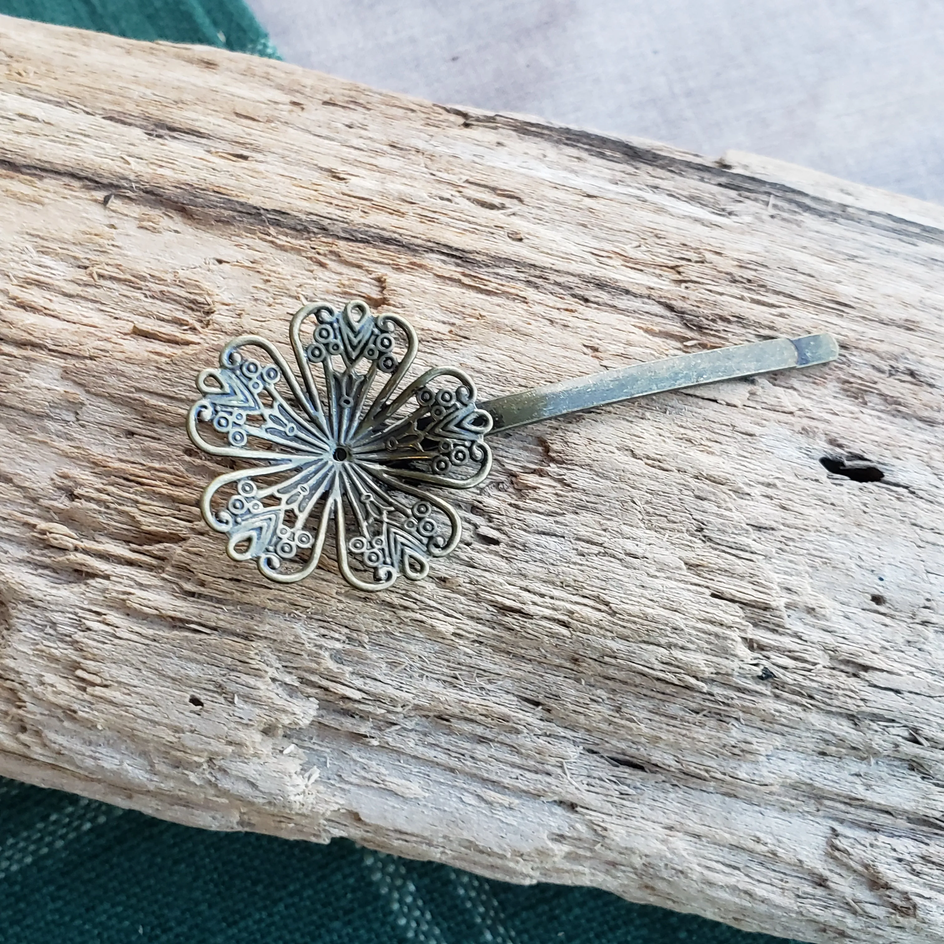 Tiny Brass Flower Hairpin